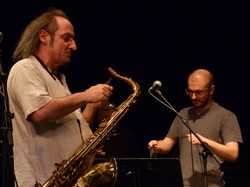  <a style='color: #fff;' href='/uploaded/photo/concert-des-professeurs-20-03-2016-591dfc0a89cbe.jpg'>(Télécharger)</a>