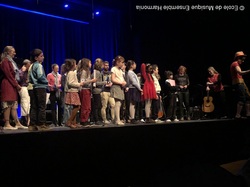 Final, les artistes viennent tous sur scéne. <a style='color: #fff;' href='/uploaded/photo/concert-mang-harmonia-29-mars-2025-68779eeeae6ae.jpg'>(Télécharger)</a>