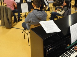  <a style='color: #fff;' href='/uploaded/photo/ensemble-symphonique-591d6c5e25d14.jpg'>(Télécharger)</a>